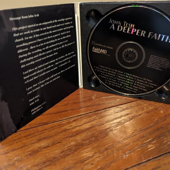 Bundle of 2 John Tesh CDs: A Deeper Faith (Signed) & A Romantic Christmas - Picture 6 of 7